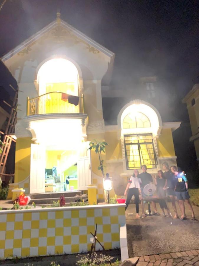 Villa Wubao Kota Bunga 3 Kamar Harga Budget Cinengangirang Экстерьер фото
